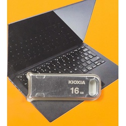 KIOXIA TransMemory U366 USB Flash Drive 16GB (Pen Drive) USB 3.2